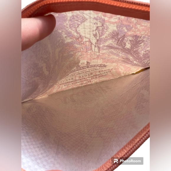 NWOT Maaji Pink Patterned Zipper Bag - Picture 3 of 3